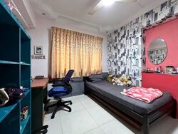 Blk 56 Strathmore Avenue (Queenstown), HDB 5 Rooms #562517641